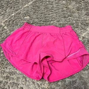 Sonic pink lululemon LR 2.5 in hotty hots